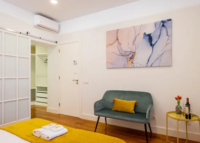 בית הארחה Hola 4*